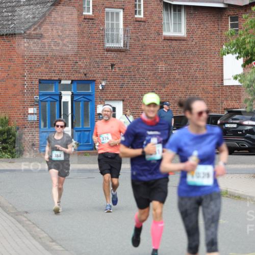 10.05.2026 - 8. Wedeler Halbmarathon Andreas Tolksdorf http://msf.ph/oto/9693740 10.05.2026 10:20:03 Laufen 384, 376, 7029, 2670 meine-sportfotos.de