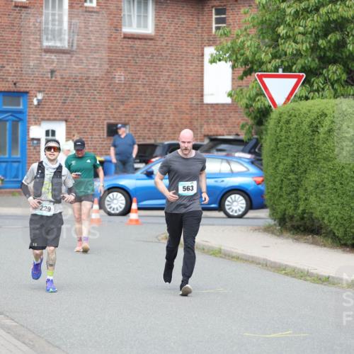 10.05.2026 - 8. Wedeler Halbmarathon Andreas Tolksdorf http://msf.ph/oto/9693783 10.05.2026 10:20:16 Laufen 229, 563 meine-sportfotos.de