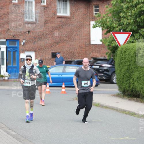 10.05.2026 - 8. Wedeler Halbmarathon Andreas Tolksdorf http://msf.ph/oto/9693788 10.05.2026 10:20:16 Laufen 563, 229 meine-sportfotos.de
