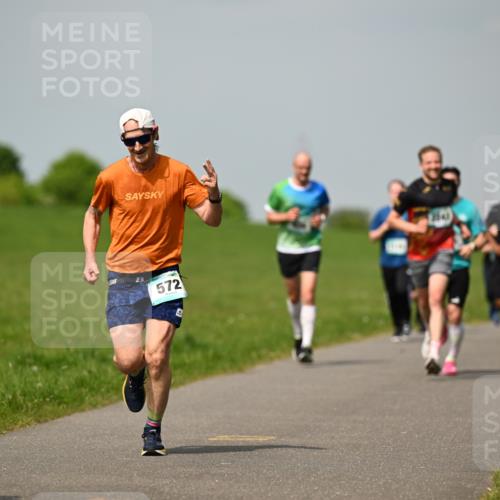 10.05.2026 - 8. Wedeler Halbmarathon Dr. Thomas Lammeyer http://msf.ph/oto/9693819 10.05.2026 11:18:36 Laufen 572 meine-sportfotos.de