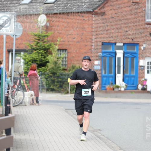 10.05.2026 - 8. Wedeler Halbmarathon Andreas Tolksdorf http://msf.ph/oto/9693877 10.05.2026 10:20:44 Laufen 321 meine-sportfotos.de