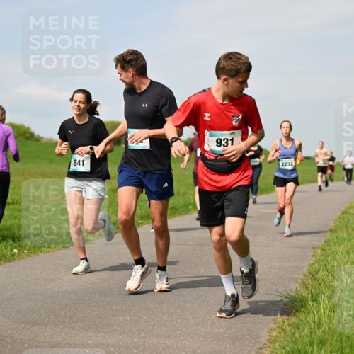 10.05.2026 - 8. Wedeler Halbmarathon Dr. Thomas Lammeyer http://msf.ph/oto/9693976 10.05.2026 11:18:47 Laufen 841, 931, 2232 meine-sportfotos.de