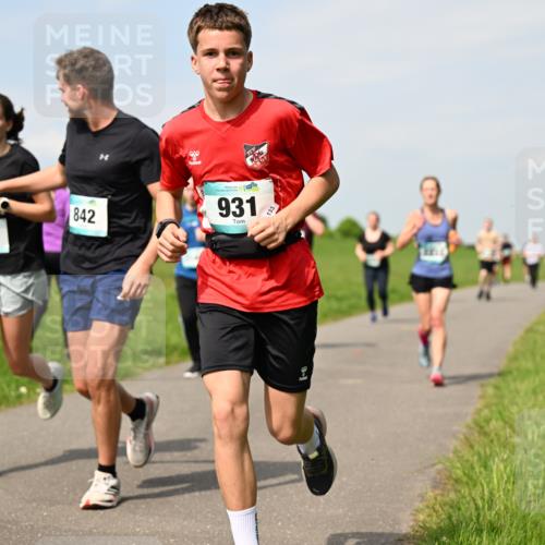 10.05.2026 - 8. Wedeler Halbmarathon Dr. Thomas Lammeyer http://msf.ph/oto/9693982 10.05.2026 11:18:48 Laufen 842, 841, 931 meine-sportfotos.de
