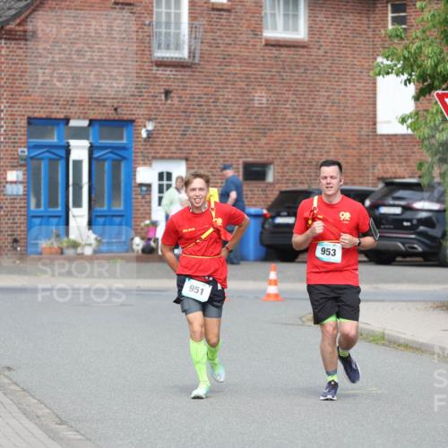 10.05.2026 - 8. Wedeler Halbmarathon Andreas Tolksdorf http://msf.ph/oto/9693993 10.05.2026 10:21:13 Laufen 951, 953 meine-sportfotos.de