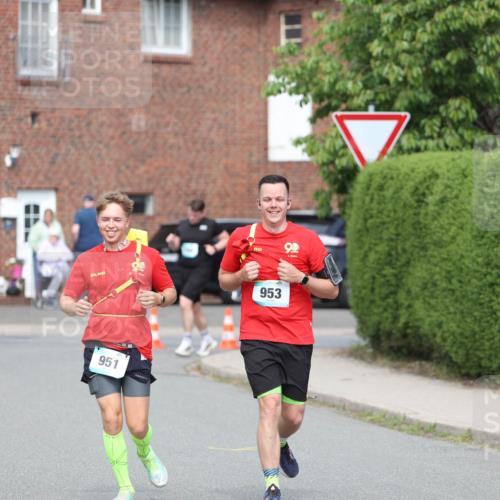 10.05.2026 - 8. Wedeler Halbmarathon Andreas Tolksdorf http://msf.ph/oto/9694006 10.05.2026 10:21:14 Laufen 951, 953 meine-sportfotos.de