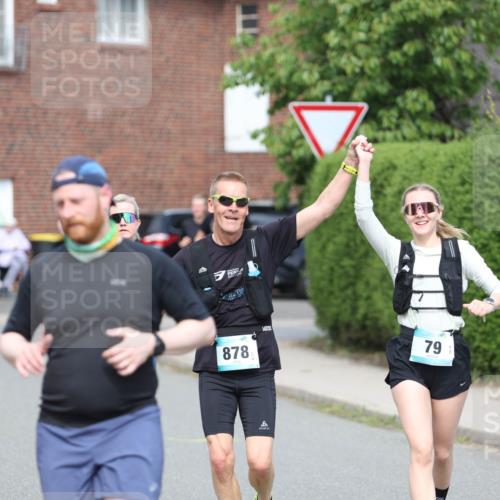 10.05.2026 - 8. Wedeler Halbmarathon Andreas Tolksdorf http://msf.ph/oto/9694123 10.05.2026 10:21:26 Laufen 878, 79 meine-sportfotos.de