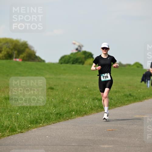 10.05.2026 - 8. Wedeler Halbmarathon Dr. Thomas Lammeyer http://msf.ph/oto/9694275 10.05.2026 11:19:16 Laufen 735, 169 meine-sportfotos.de