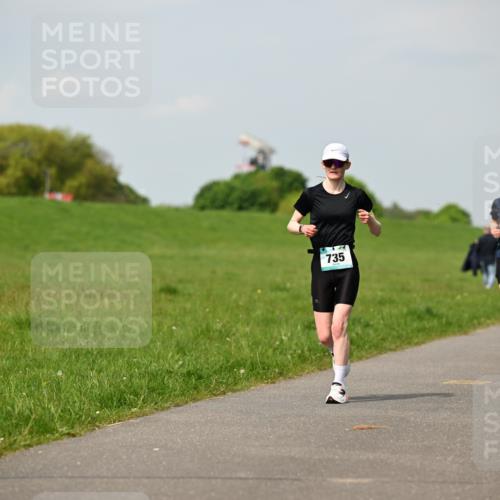 10.05.2026 - 8. Wedeler Halbmarathon Dr. Thomas Lammeyer http://msf.ph/oto/9694278 10.05.2026 11:19:16 Laufen 735, 169 meine-sportfotos.de