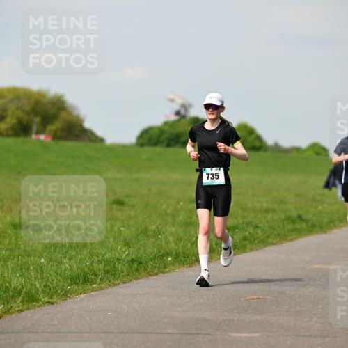 10.05.2026 - 8. Wedeler Halbmarathon Dr. Thomas Lammeyer http://msf.ph/oto/9694283 10.05.2026 11:19:16 Laufen 735, 169 meine-sportfotos.de