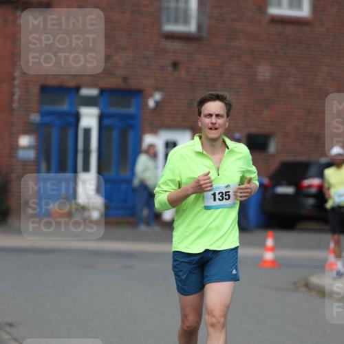 10.05.2026 - 8. Wedeler Halbmarathon Andreas Tolksdorf http://msf.ph/oto/9694418 10.05.2026 10:22:38 Laufen 135 meine-sportfotos.de