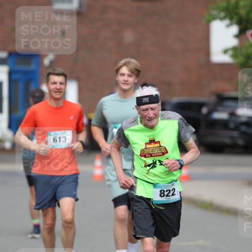 10.05.2026 - 8. Wedeler Halbmarathon Andreas Tolksdorf http://msf.ph/oto/9694513 10.05.2026 10:22:53 Laufen 613, 822 meine-sportfotos.de