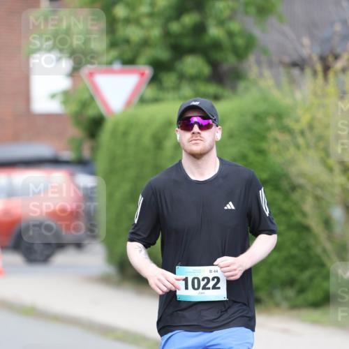 10.05.2026 - 8. Wedeler Halbmarathon Andreas Tolksdorf http://msf.ph/oto/9694559 10.05.2026 10:22:58 Laufen 93, 44, 1022 meine-sportfotos.de