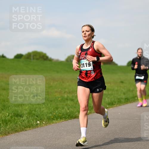 10.05.2026 - 8. Wedeler Halbmarathon Dr. Thomas Lammeyer http://msf.ph/oto/9694600 10.05.2026 11:19:40 Laufen 2119, 409 meine-sportfotos.de