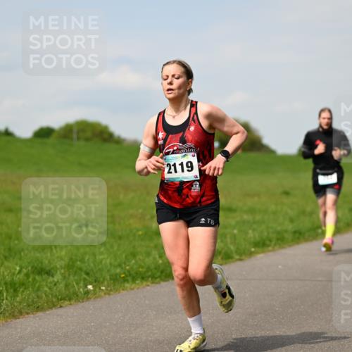 10.05.2026 - 8. Wedeler Halbmarathon Dr. Thomas Lammeyer http://msf.ph/oto/9694601 10.05.2026 11:19:40 Laufen 2119 meine-sportfotos.de