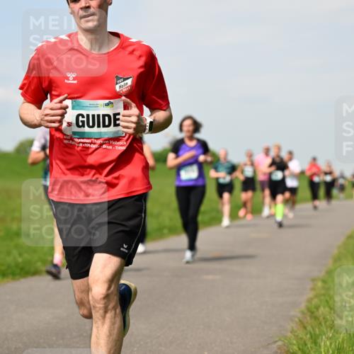 10.05.2026 - 8. Wedeler Halbmarathon Dr. Thomas Lammeyer http://msf.ph/oto/9694636 10.05.2026 11:19:45 Laufen 1910 meine-sportfotos.de