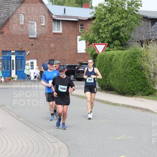 10.05.2026 - 8. Wedeler Halbmarathon Andreas Tolksdorf http://msf.ph/oto/9694681 10.05.2026 10:23:43 Laufen 382, 1000, 255 meine-sportfotos.de