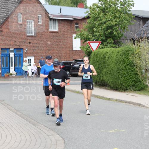 10.05.2026 - 8. Wedeler Halbmarathon Andreas Tolksdorf http://msf.ph/oto/9694684 10.05.2026 10:23:43 Laufen 1, 1, 382, 1000, 255 meine-sportfotos.de
