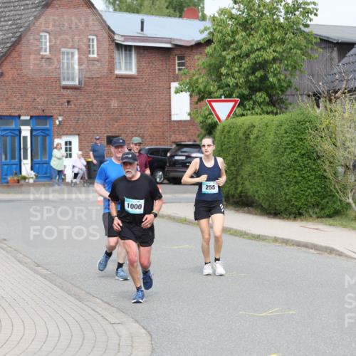 10.05.2026 - 8. Wedeler Halbmarathon Andreas Tolksdorf http://msf.ph/oto/9694689 10.05.2026 10:23:43 Laufen 382, 1000, 255 meine-sportfotos.de