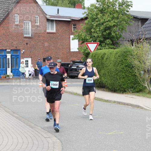 10.05.2026 - 8. Wedeler Halbmarathon Andreas Tolksdorf http://msf.ph/oto/9694696 10.05.2026 10:23:43 Laufen 382, 1000, 255 meine-sportfotos.de