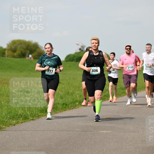 10.05.2026 - 8. Wedeler Halbmarathon Dr. Thomas Lammeyer http://msf.ph/oto/9694697 10.05.2026 11:19:48 Laufen 2135, 2090, 777, 806, 168 meine-sportfotos.de