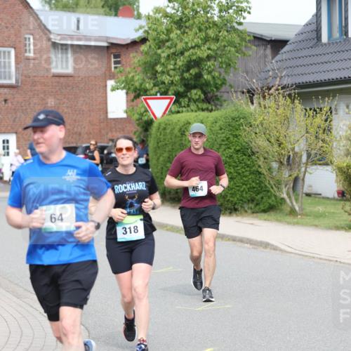 10.05.2026 - 8. Wedeler Halbmarathon Andreas Tolksdorf http://msf.ph/oto/9694700 10.05.2026 10:23:47 Laufen 64, 49, 318, 464 meine-sportfotos.de