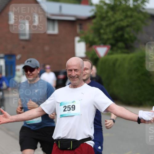10.05.2026 - 8. Wedeler Halbmarathon Andreas Tolksdorf http://msf.ph/oto/9694811 10.05.2026 10:24:04 Laufen 259 meine-sportfotos.de