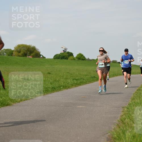 10.05.2026 - 8. Wedeler Halbmarathon Dr. Thomas Lammeyer http://msf.ph/oto/9694877 10.05.2026 11:20:02 Laufen 2106, 2138 meine-sportfotos.de