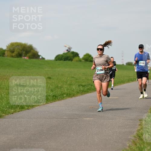 10.05.2026 - 8. Wedeler Halbmarathon Dr. Thomas Lammeyer http://msf.ph/oto/9694893 10.05.2026 11:20:03 Laufen 2106, 2138 meine-sportfotos.de