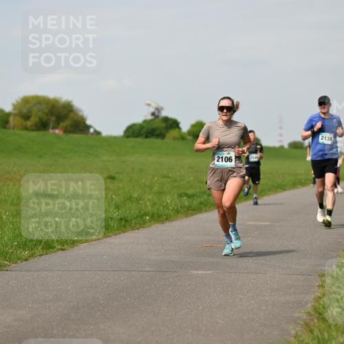 10.05.2026 - 8. Wedeler Halbmarathon Dr. Thomas Lammeyer http://msf.ph/oto/9694896 10.05.2026 11:20:03 Laufen 2106, 2138 meine-sportfotos.de