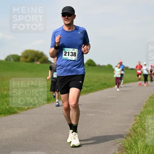 10.05.2026 - 8. Wedeler Halbmarathon Dr. Thomas Lammeyer http://msf.ph/oto/9694953 10.05.2026 11:20:07 Laufen 2138, 171 meine-sportfotos.de