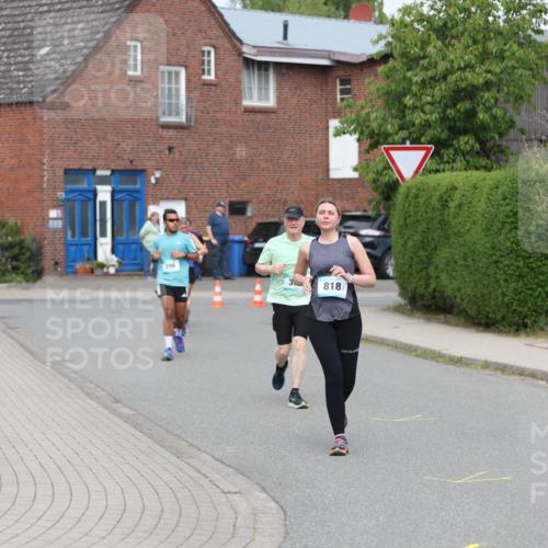 10.05.2026 - 8. Wedeler Halbmarathon Andreas Tolksdorf http://msf.ph/oto/9694994 10.05.2026 10:25:10 Laufen 396, 818 meine-sportfotos.de