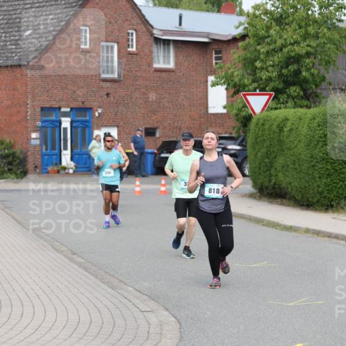 10.05.2026 - 8. Wedeler Halbmarathon Andreas Tolksdorf http://msf.ph/oto/9694997 10.05.2026 10:25:10 Laufen 396, 3, 818 meine-sportfotos.de