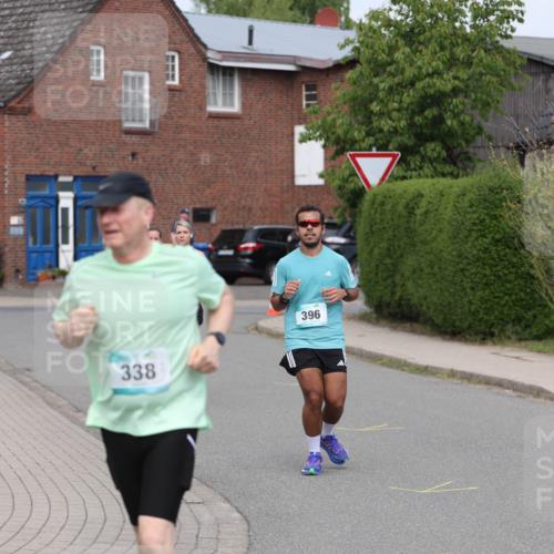10.05.2026 - 8. Wedeler Halbmarathon Andreas Tolksdorf http://msf.ph/oto/9695043 10.05.2026 10:25:14 Laufen 338, 396 meine-sportfotos.de