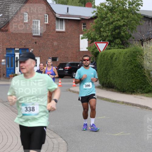 10.05.2026 - 8. Wedeler Halbmarathon Andreas Tolksdorf http://msf.ph/oto/9695047 10.05.2026 10:25:14 Laufen 338, 396 meine-sportfotos.de