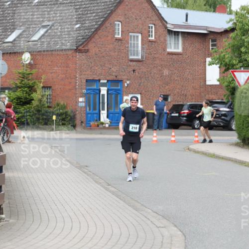 10.05.2026 - 8. Wedeler Halbmarathon Andreas Tolksdorf http://msf.ph/oto/9695096 10.05.2026 10:25:25 Laufen 210, 210 meine-sportfotos.de