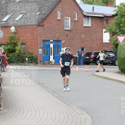 10.05.2026 - 8. Wedeler Halbmarathon Andreas Tolksdorf http://msf.ph/oto/9695098 10.05.2026 10:25:25 Laufen 210 meine-sportfotos.de