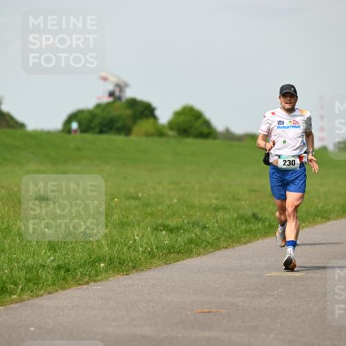 10.05.2026 - 8. Wedeler Halbmarathon Dr. Thomas Lammeyer http://msf.ph/oto/9695099 10.05.2026 11:20:26 Laufen 230 meine-sportfotos.de