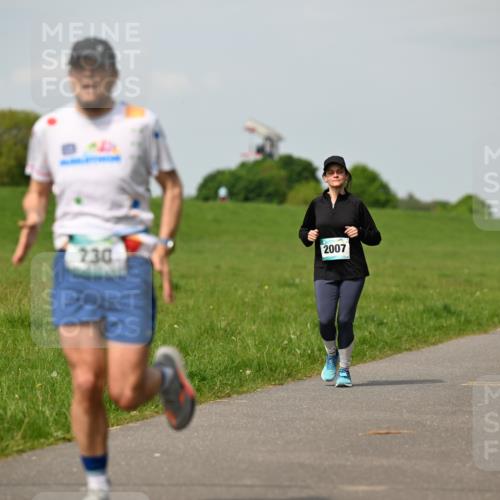 10.05.2026 - 8. Wedeler Halbmarathon Dr. Thomas Lammeyer http://msf.ph/oto/9695132 10.05.2026 11:20:29 Laufen 230, 2007 meine-sportfotos.de