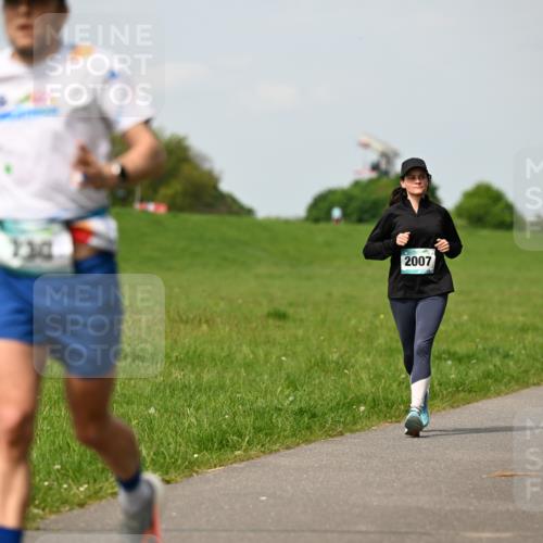 10.05.2026 - 8. Wedeler Halbmarathon Dr. Thomas Lammeyer http://msf.ph/oto/9695140 10.05.2026 11:20:29 Laufen 130, 2007 meine-sportfotos.de