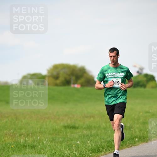 10.05.2026 - 8. Wedeler Halbmarathon Dr. Thomas Lammeyer http://msf.ph/oto/9695219 10.05.2026 11:21:04 Laufen  meine-sportfotos.de