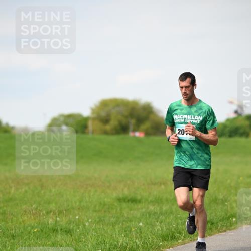 10.05.2026 - 8. Wedeler Halbmarathon Dr. Thomas Lammeyer http://msf.ph/oto/9695221 10.05.2026 11:21:04 Laufen  meine-sportfotos.de
