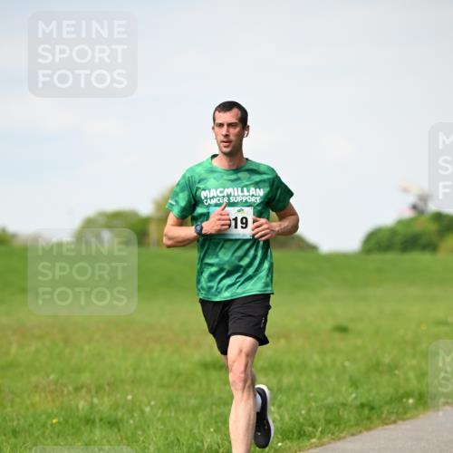 10.05.2026 - 8. Wedeler Halbmarathon Dr. Thomas Lammeyer http://msf.ph/oto/9695232 10.05.2026 11:21:04 Laufen  meine-sportfotos.de
