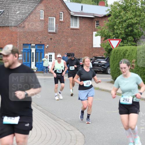 10.05.2026 - 8. Wedeler Halbmarathon Andreas Tolksdorf http://msf.ph/oto/9695250 10.05.2026 10:26:05 Laufen 195, 708, 415, 327, 292 meine-sportfotos.de