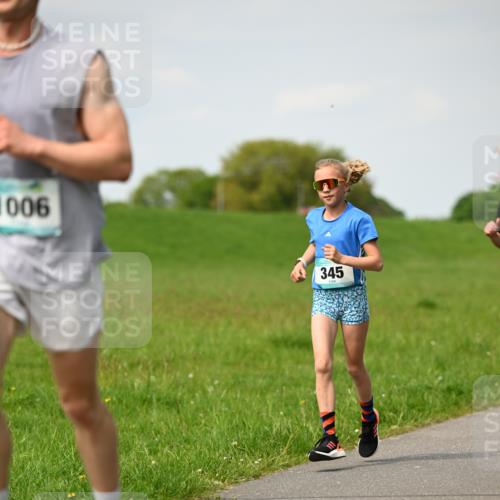 10.05.2026 - 8. Wedeler Halbmarathon Dr. Thomas Lammeyer http://msf.ph/oto/9695270 10.05.2026 11:21:09 Laufen 006, 345 meine-sportfotos.de
