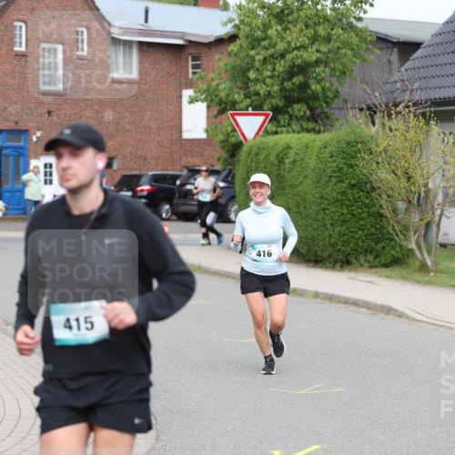 10.05.2026 - 8. Wedeler Halbmarathon Andreas Tolksdorf http://msf.ph/oto/9695312 10.05.2026 10:26:12 Laufen 415, 416 meine-sportfotos.de