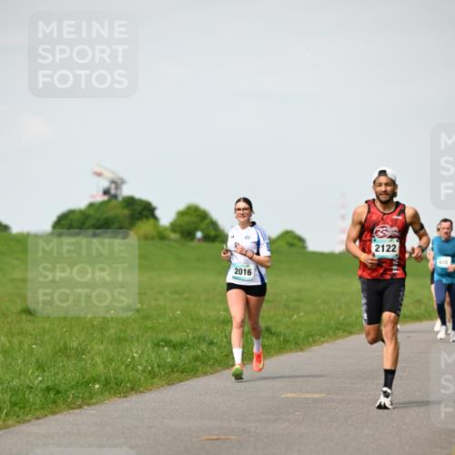 10.05.2026 - 8. Wedeler Halbmarathon Dr. Thomas Lammeyer http://msf.ph/oto/9695330 10.05.2026 11:21:17 Laufen 2122, 2016, 620 meine-sportfotos.de