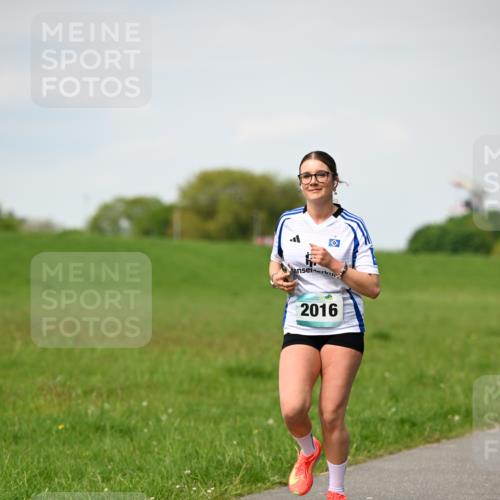 10.05.2026 - 8. Wedeler Halbmarathon Dr. Thomas Lammeyer http://msf.ph/oto/9695391 10.05.2026 11:21:21 Laufen 2016 meine-sportfotos.de