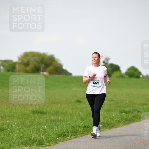 10.05.2026 - 8. Wedeler Halbmarathon Dr. Thomas Lammeyer http://msf.ph/oto/9695469 10.05.2026 11:21:27 Laufen 661 meine-sportfotos.de