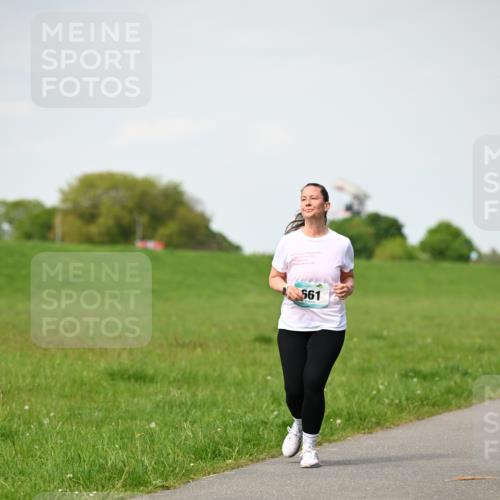 10.05.2026 - 8. Wedeler Halbmarathon Dr. Thomas Lammeyer http://msf.ph/oto/9695471 10.05.2026 11:21:27 Laufen 561 meine-sportfotos.de