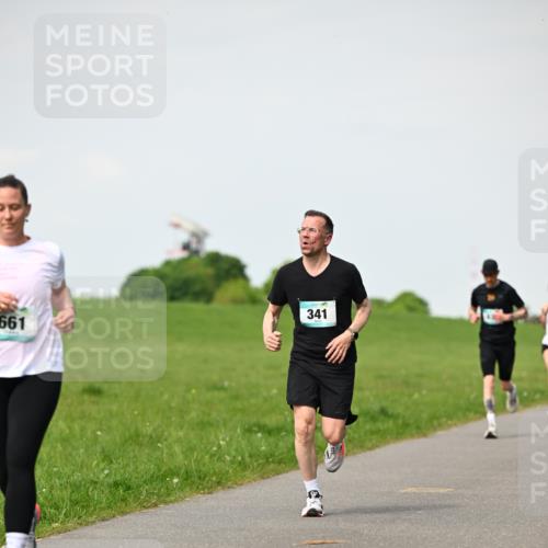 10.05.2026 - 8. Wedeler Halbmarathon Dr. Thomas Lammeyer http://msf.ph/oto/9695485 10.05.2026 11:21:29 Laufen 661, 341 meine-sportfotos.de